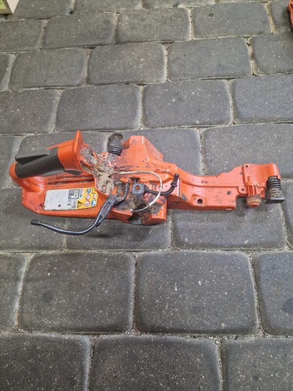 Husqvarna 555 Bakas - Image 2