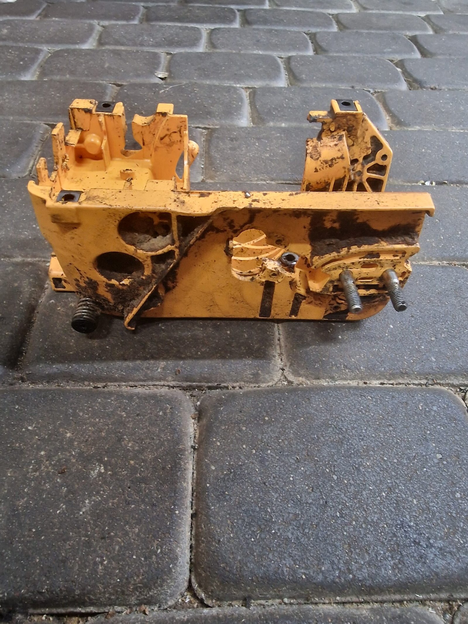 Partner 351 Variklio korpusas