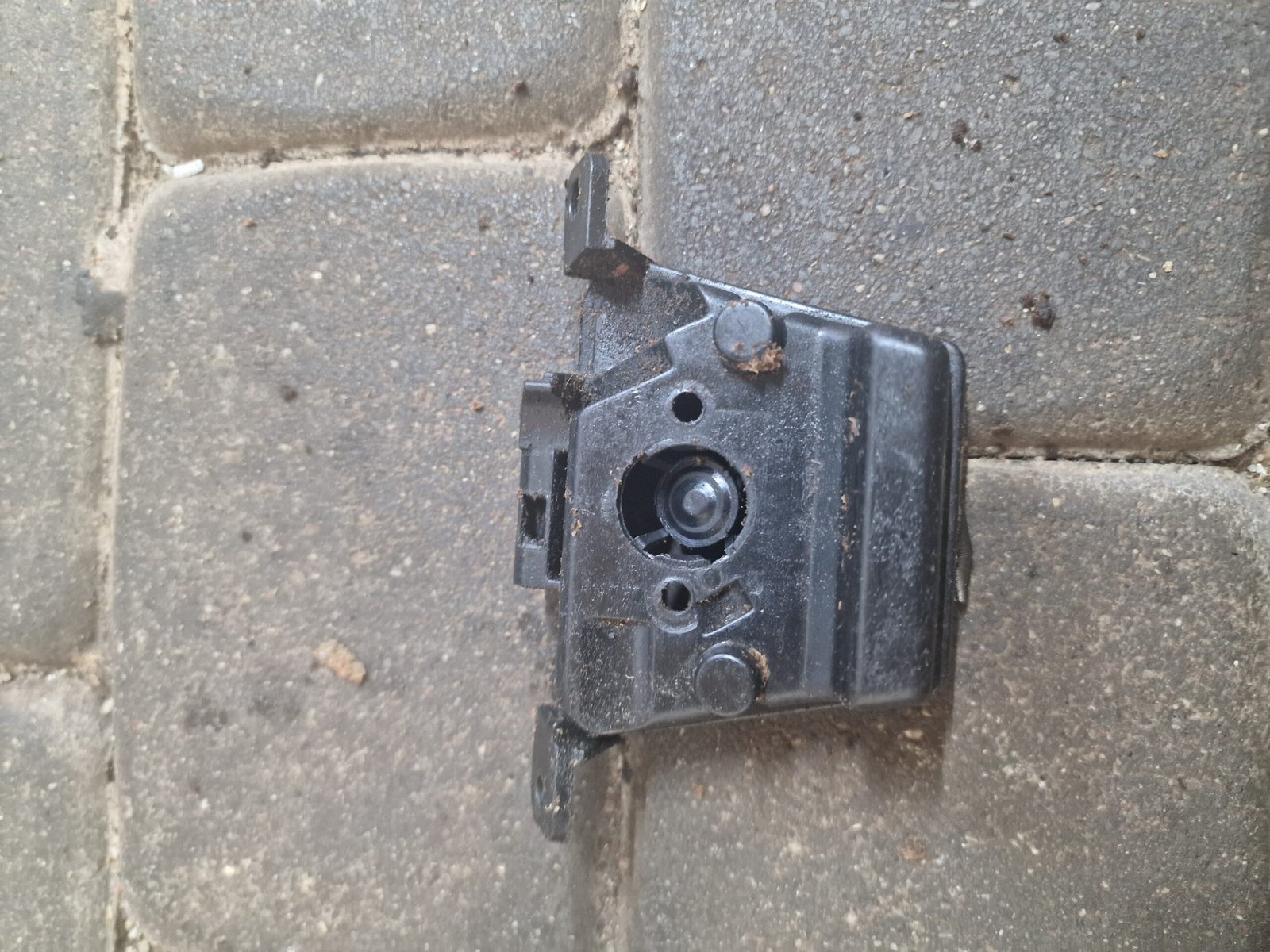 Partner 351 Oro filtro laikiklis