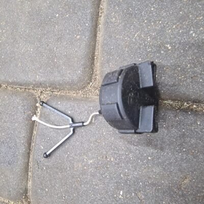 Kinietiškas pjūklas ADANO Alyvos kamštis