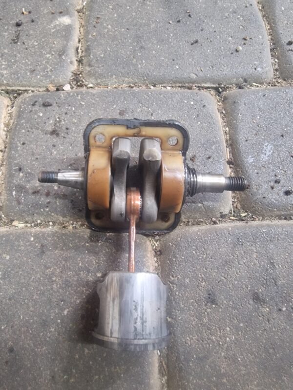 Husqvarna 45 Alkūninis velenas