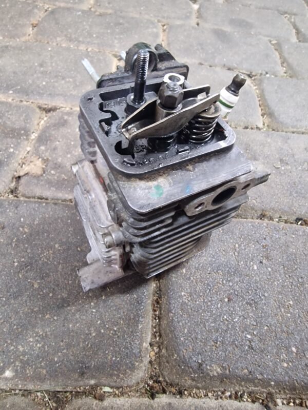 STIHL FS90 Cilindras