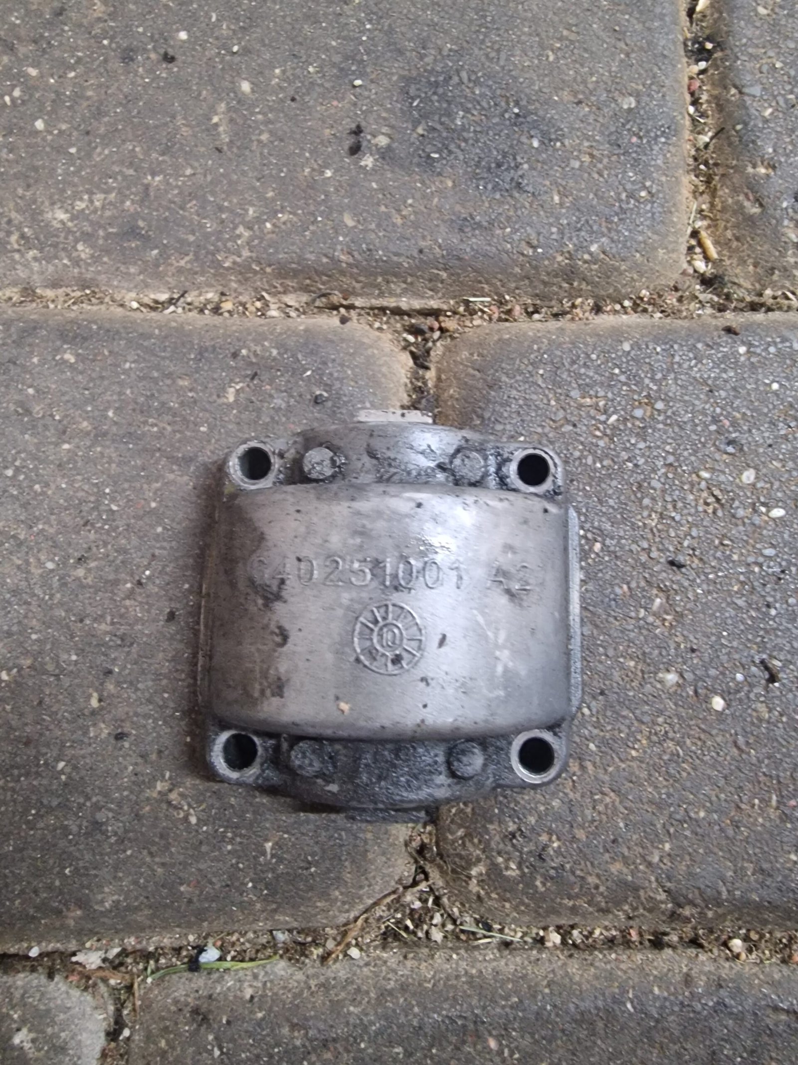 Homelite 42cc Variklio karterio dangtelis