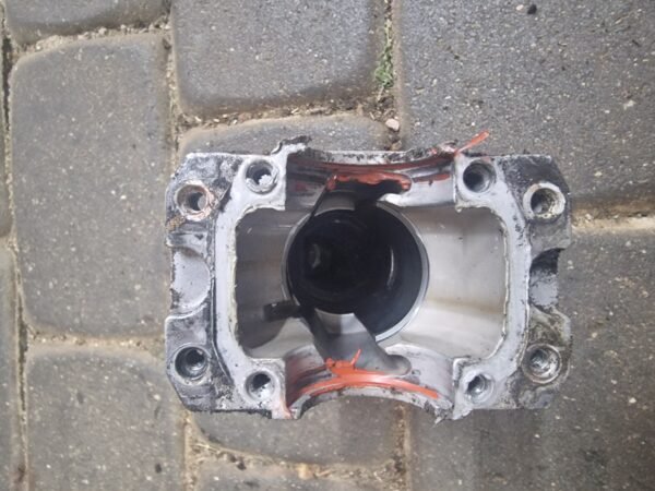 Husqvarna 135 Cilindras - Image 2