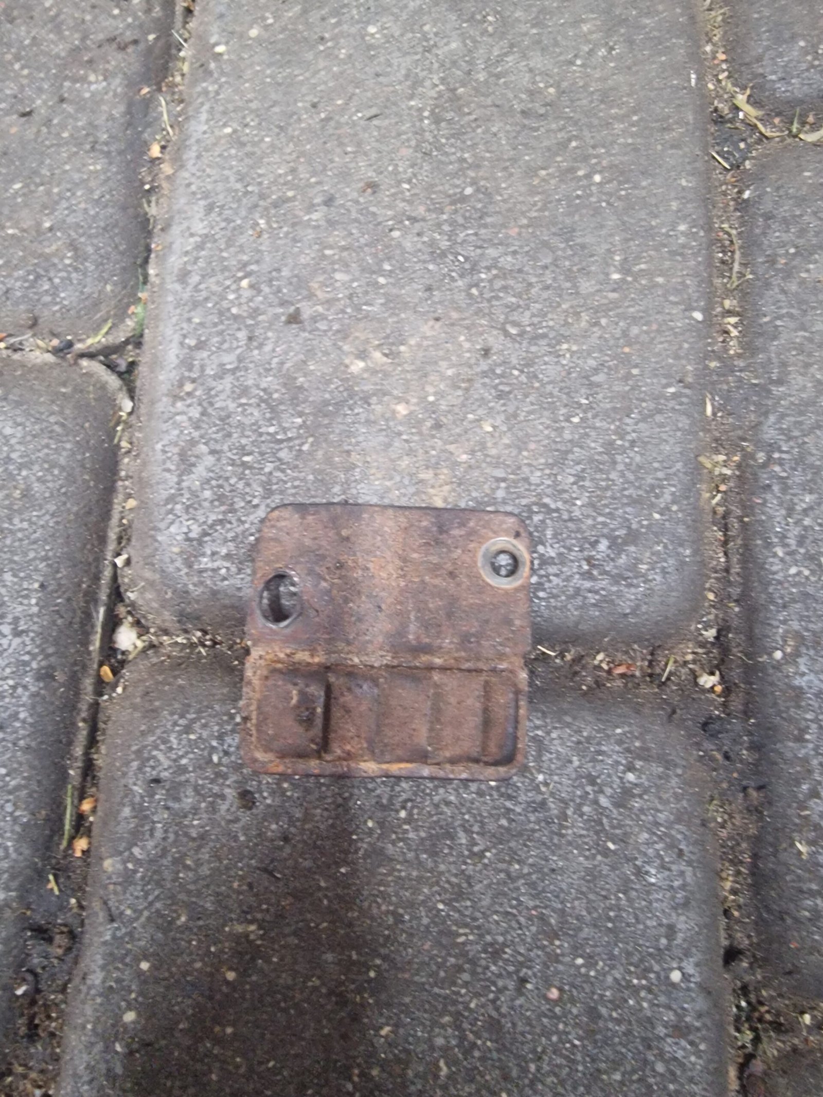 STIHL MS170, MS180 Duslintuvo Laikiklis