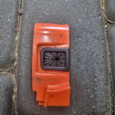 Husqvarna 236 Galinis dangtelis su guma