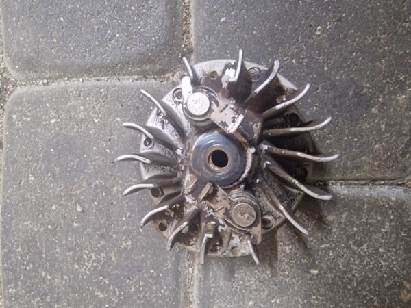 Jonsered CS2137 Smagratis