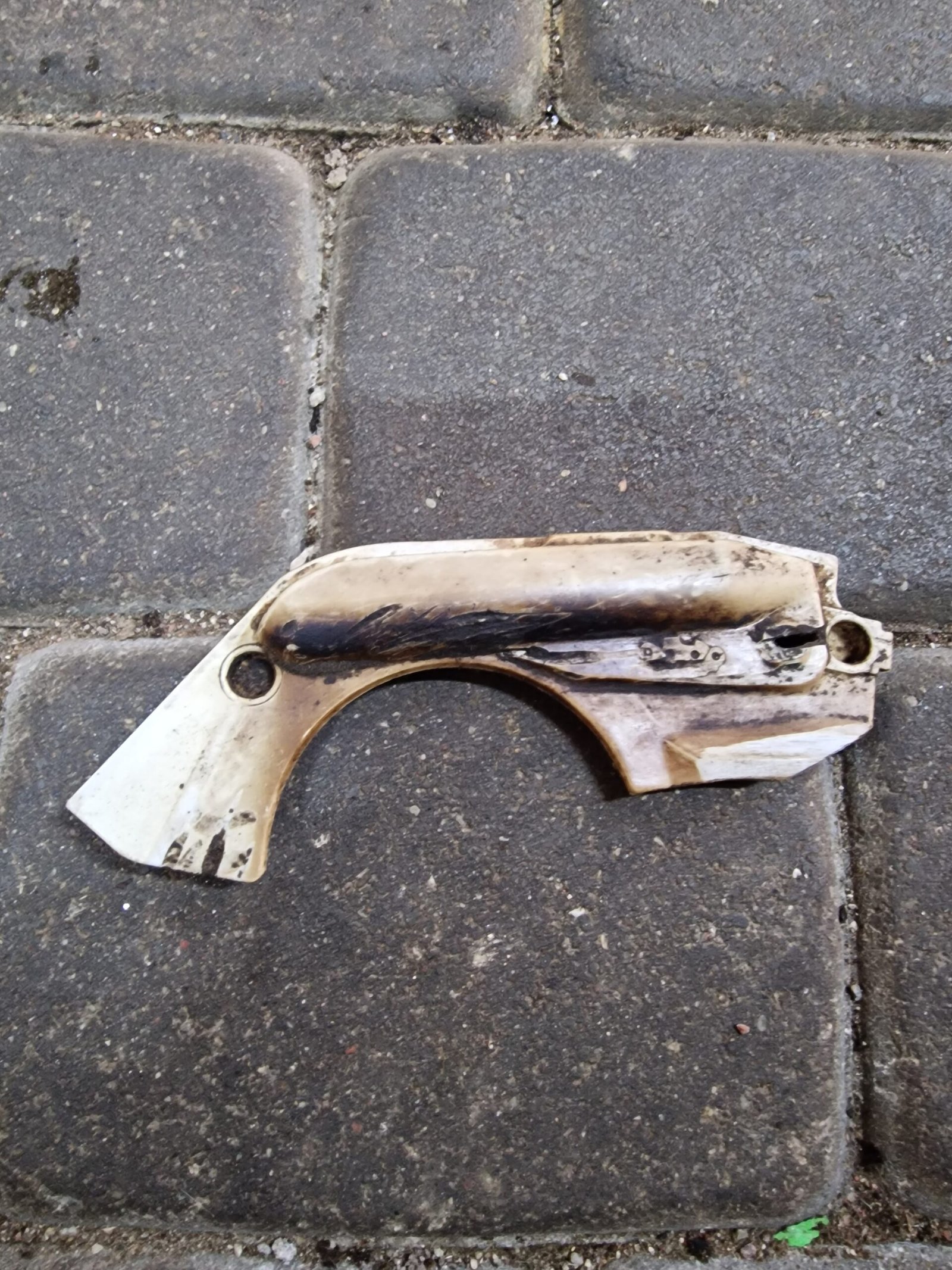 STIHL MS180 Stabdžių dangtelis