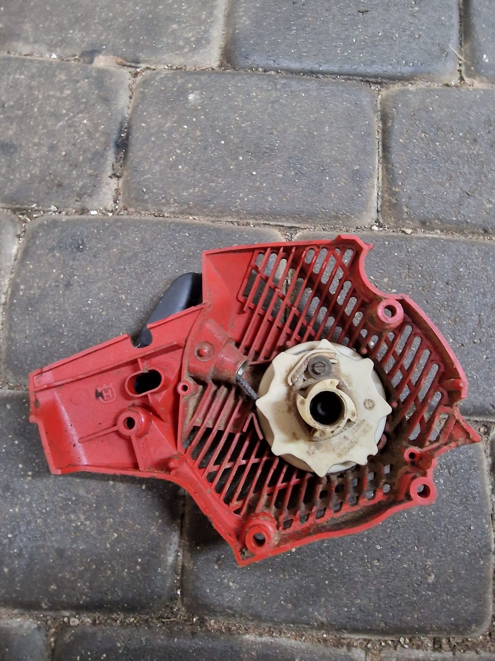 Jonsered CS2234 Starteris - Image 2