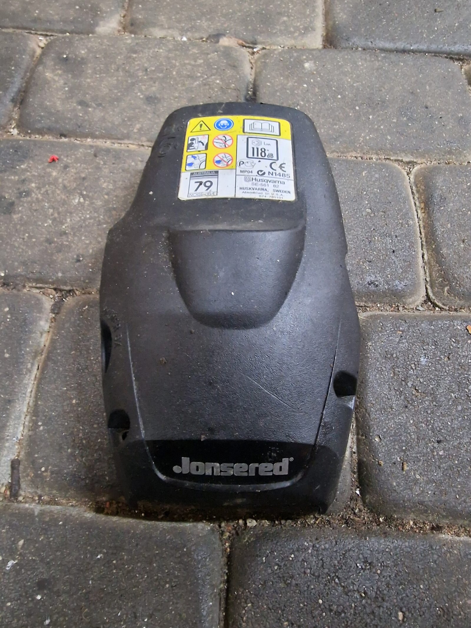 Jonsered CS2234 Korpuso dangtelis