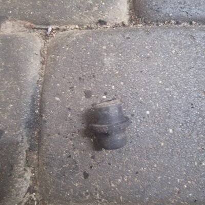 Husqvarna 136 Amortizatorius