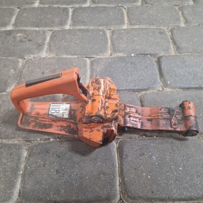 Husqvarna 136 Kuro bakas