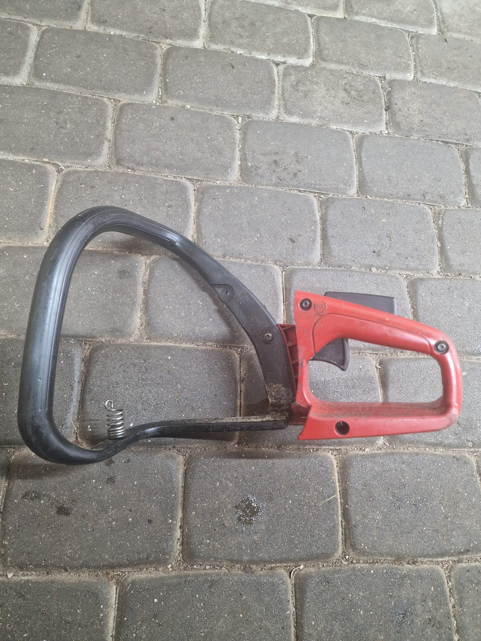 Jonsered CS2234 Priekinė rankena