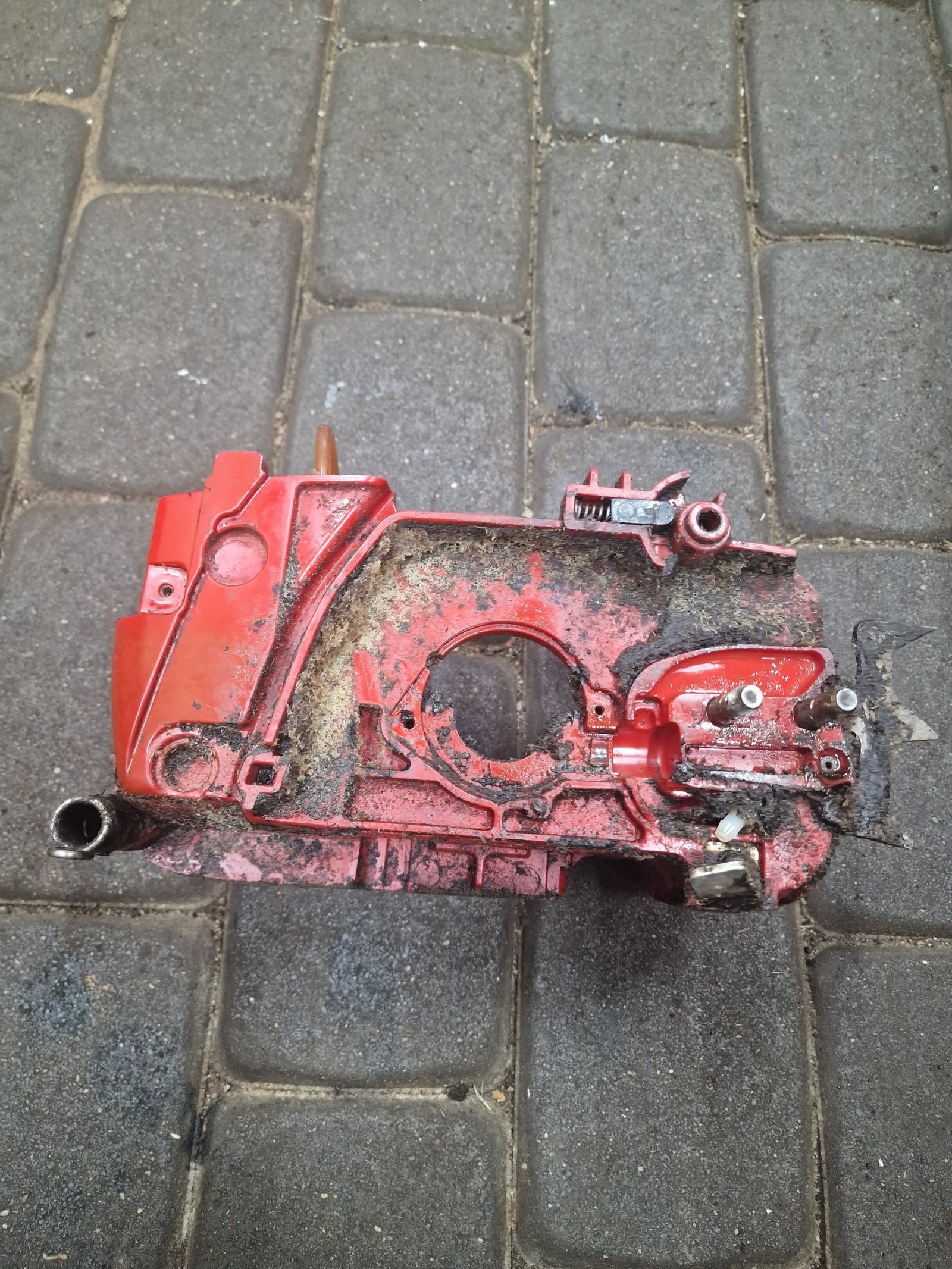 Jonsered CS2234 S Variklio Blokas - Image 2