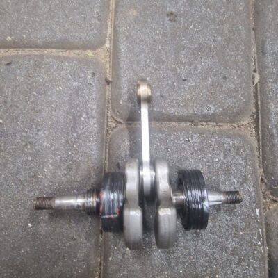 Husqvarna 136 Alkūninis velenas