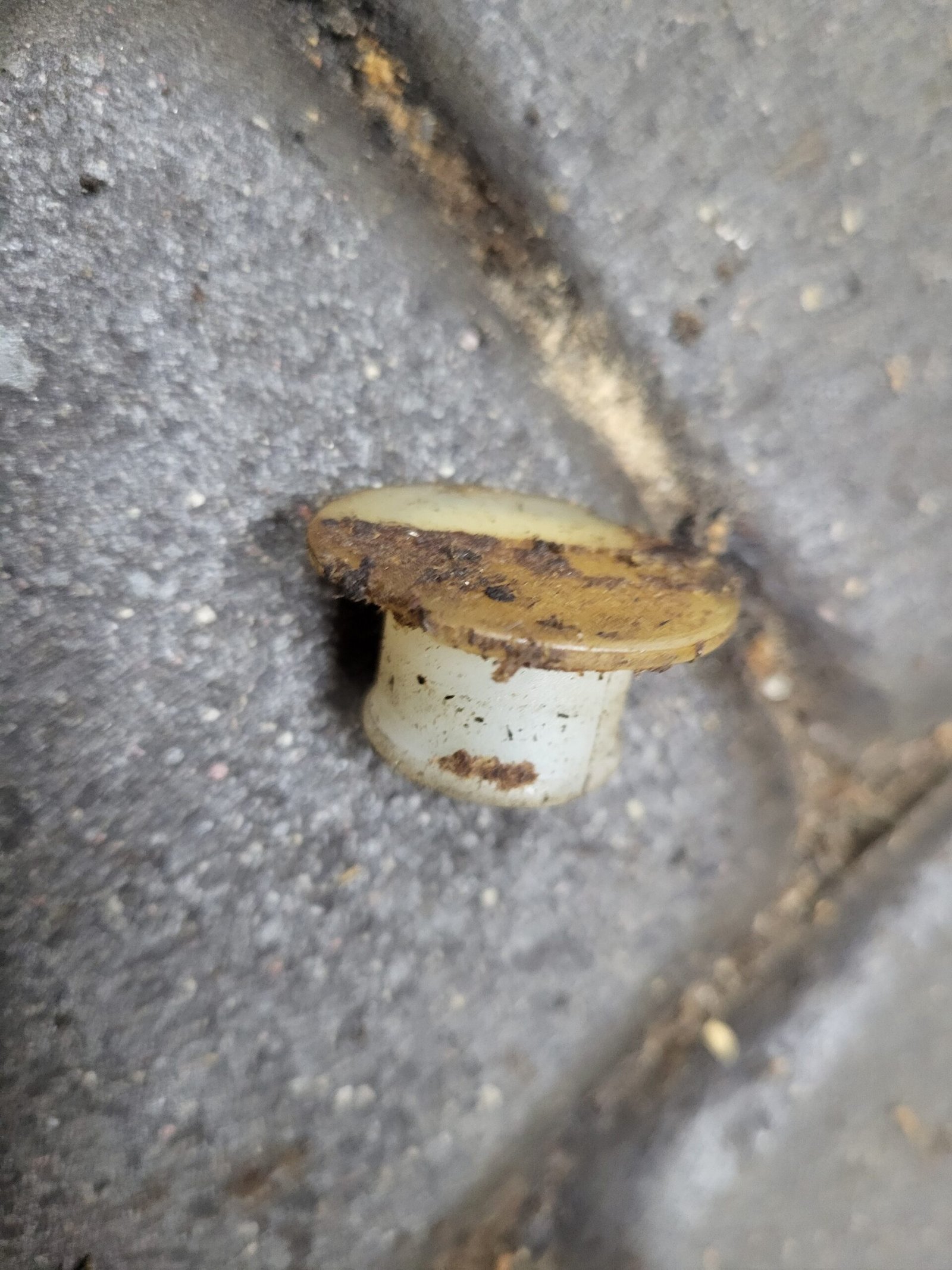 STIHL MS260 Amortizatoriaus dangtelis