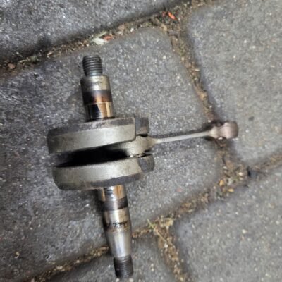 Husqvarna 553RS Alkūninis velenas