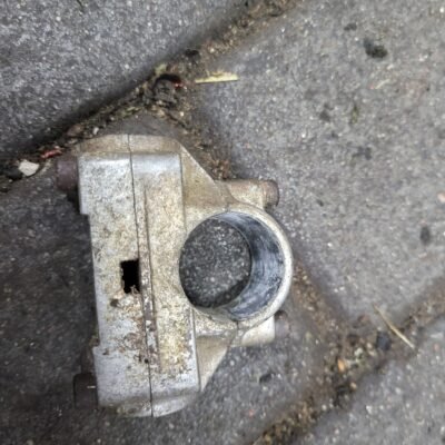 Husqvarna 553RS Laikiklis