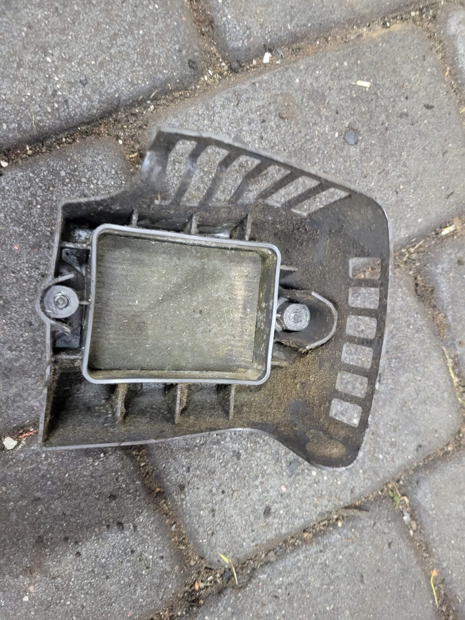 Husqvarna 553RS Dangtelis A10395
