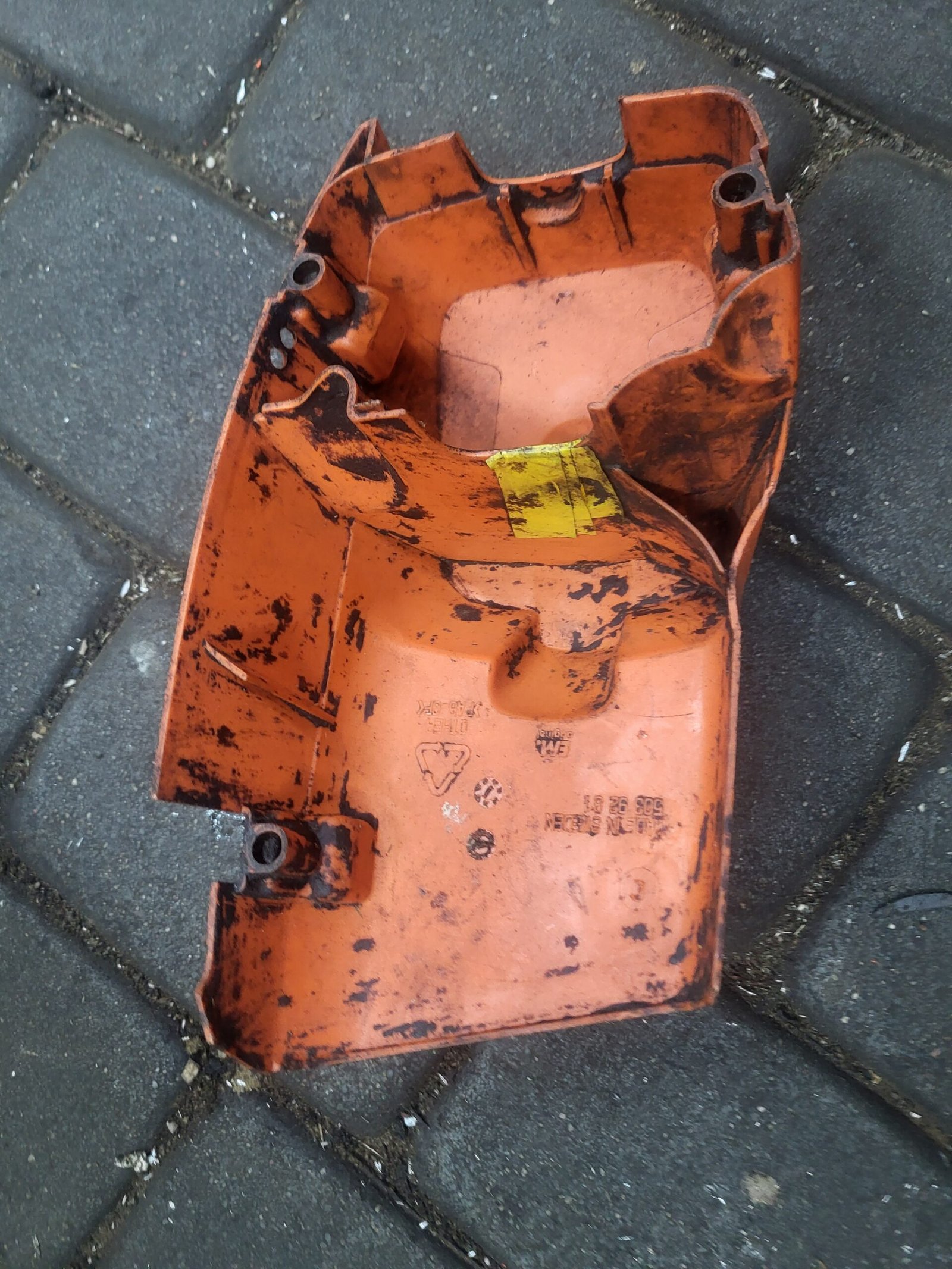 Husqvarna 357XP Korpuso dangtelis - Image 2