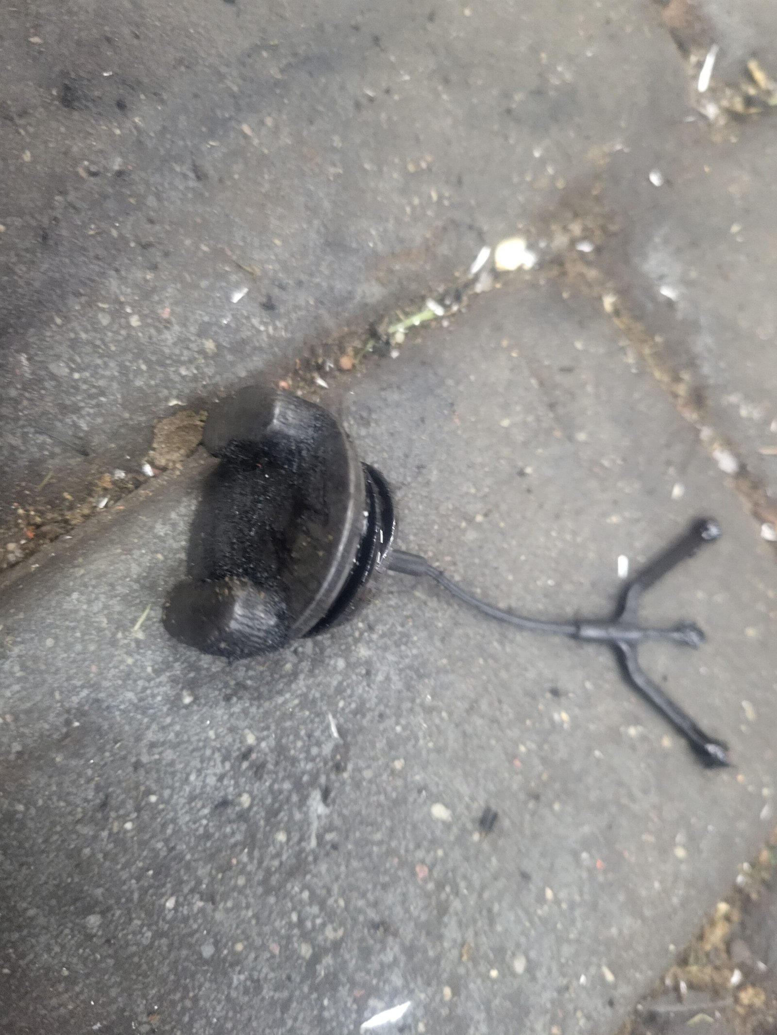 Husqvarna 340 Alyvos kamštis