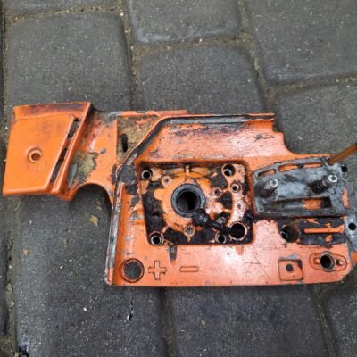 Husqvarna 254 Variklio blokas, sankabos pusė