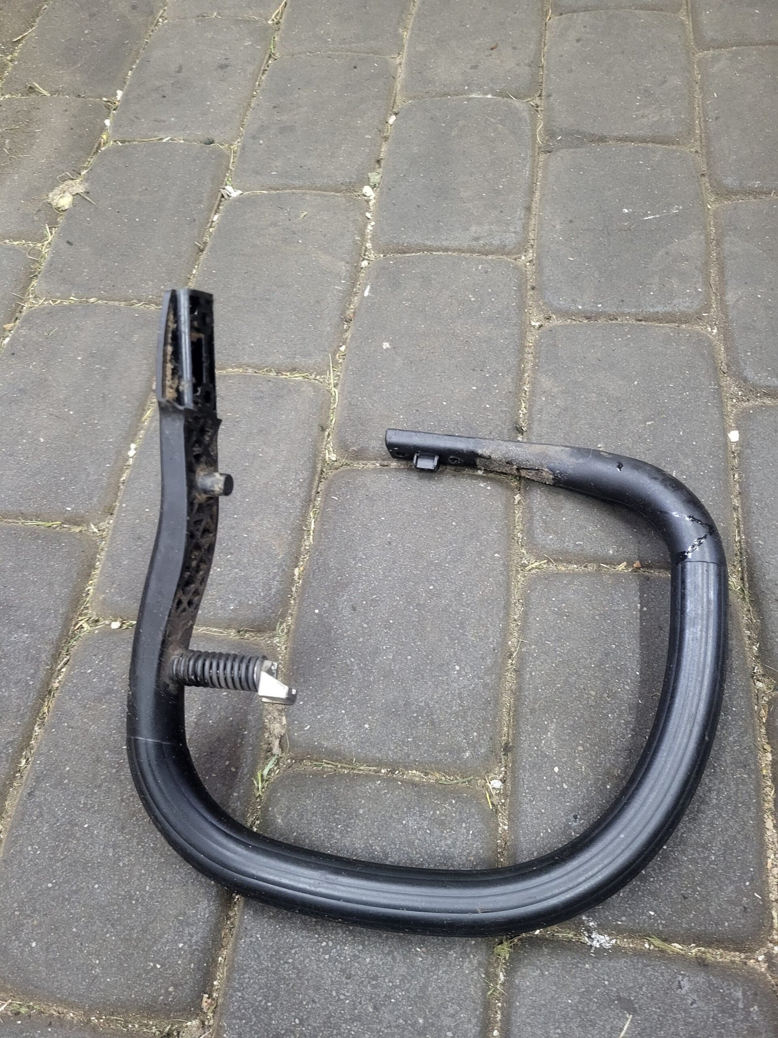 STIHL MS251 Rankena 2023m A10696