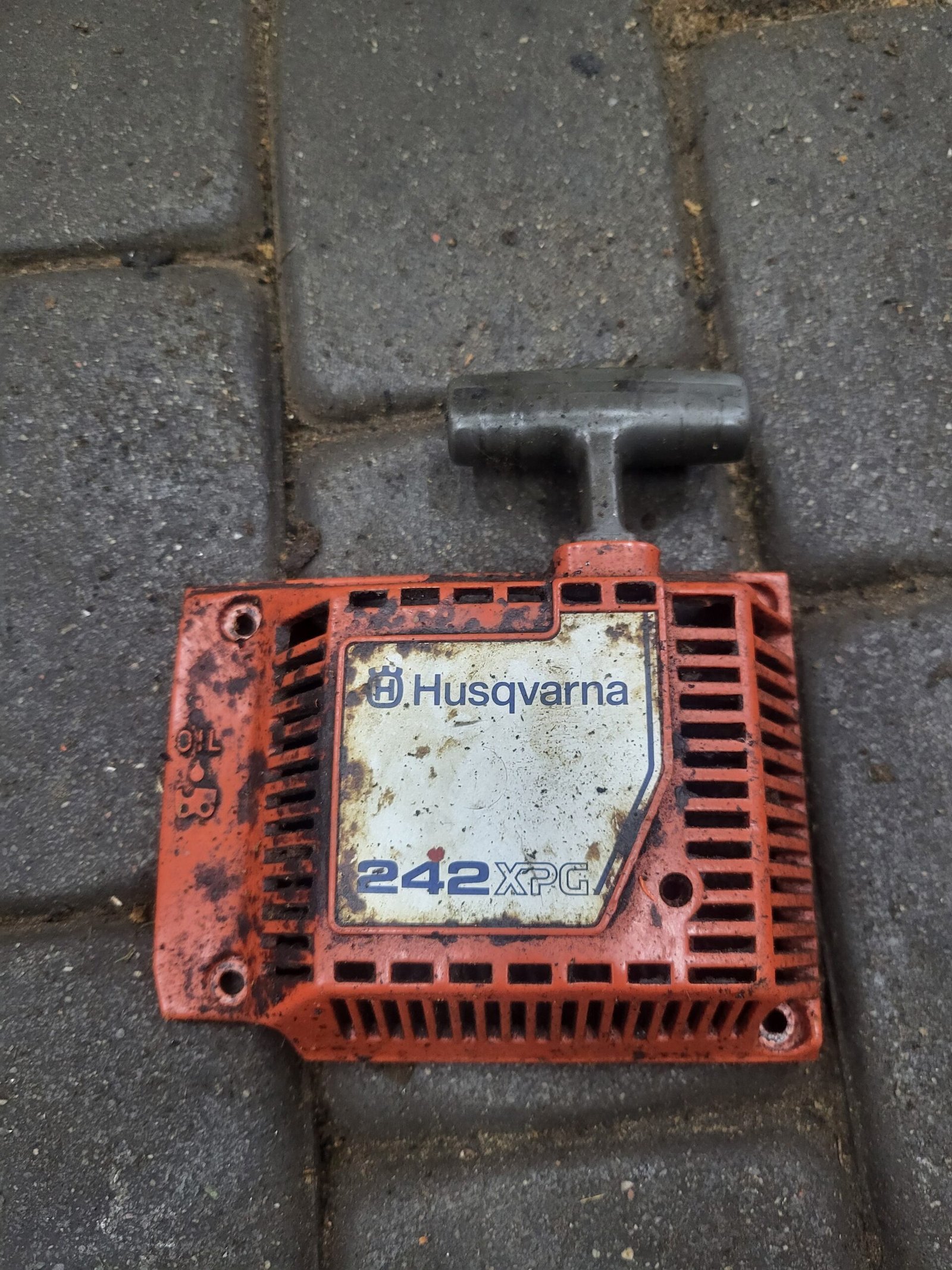 Husqvarna 242XPG Starteris