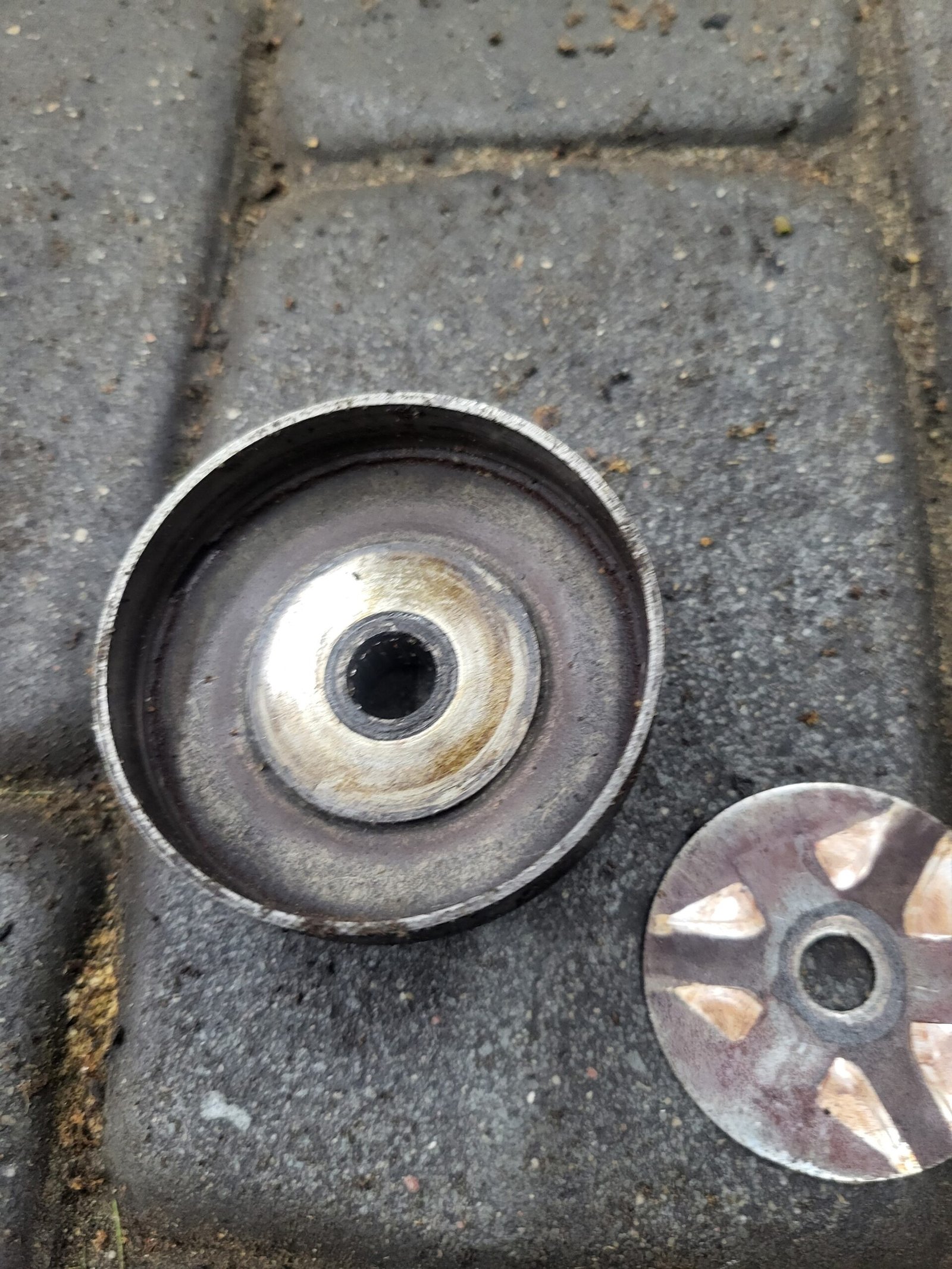 Husqvarna 242XPG Clutch drum