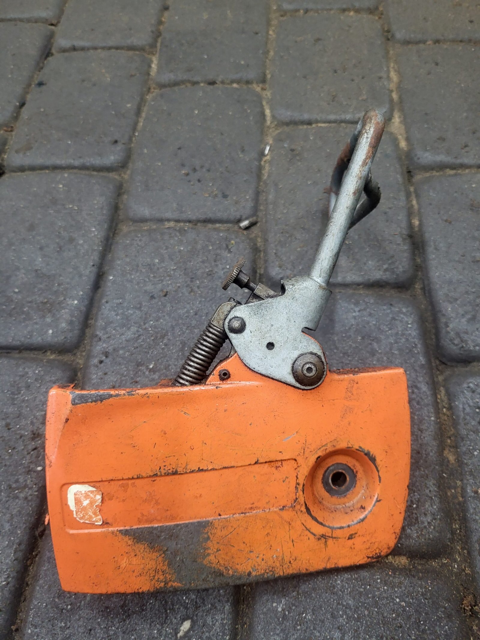 Husqvarna 444SE Sankabos dangtelis